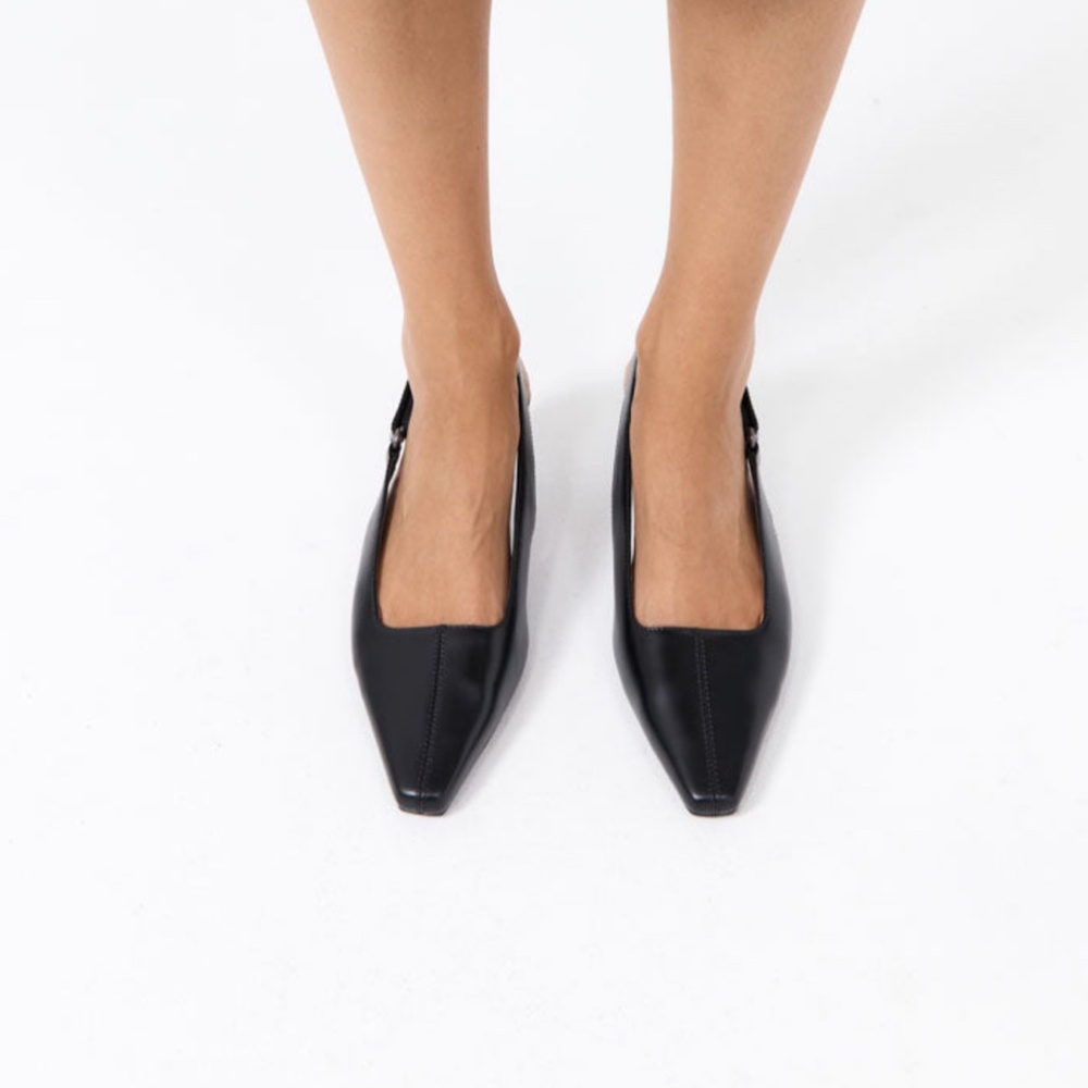 742. ST. AGNI Utility Sling Back Heel Black Leather $585 EUC Sz 40 - Picture 3 of 13